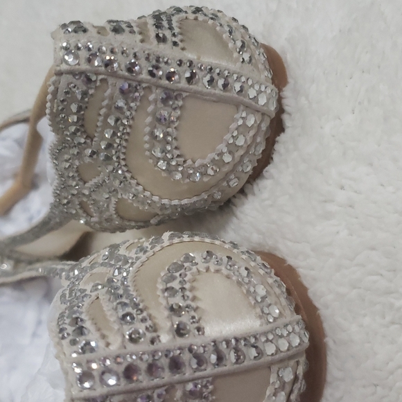 Bhldn ×Gigi Rhinestone-Embellished Pointed-Toe Flats - Picture 15 of 15